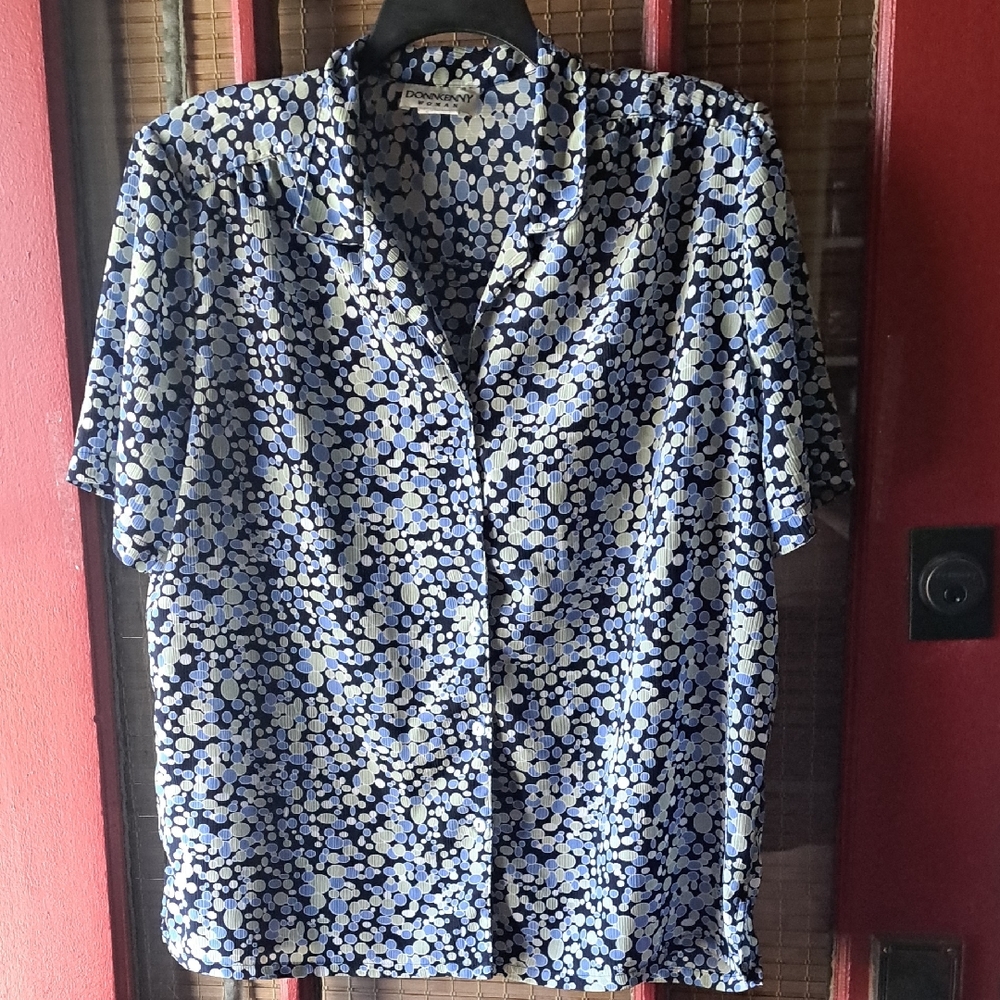 Tommy Bahama Casual Blue and White Button Down Shirt